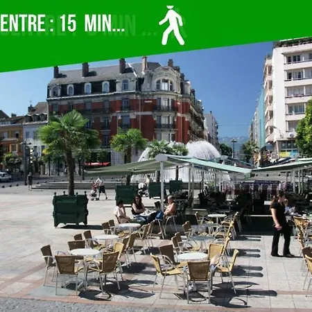 Le Zen -Studio Tout Equipe- Wifi Fibre- Centre Ville Avec Parking Tarbes Exterior foto